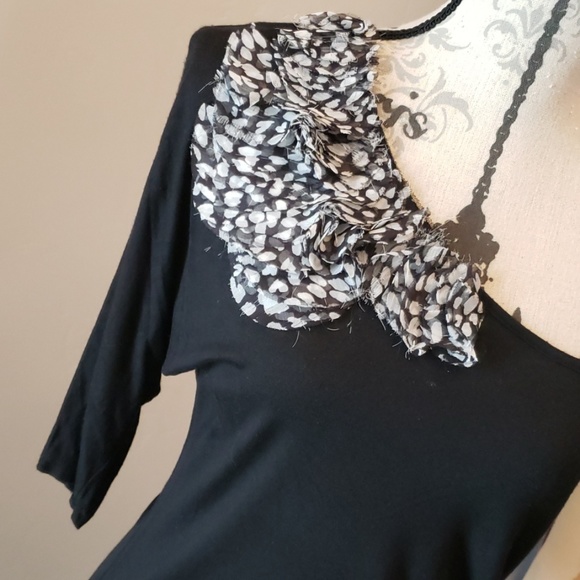 Pretty Good Tops - One sleeve blouse
